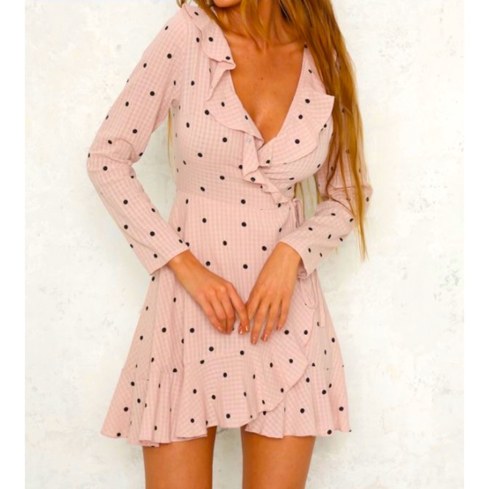 HOST PICK❣️Selfie Leslie Pink & Black Polka Dot Ruffled Wrap Dress Sz M - Picture 2 of 6